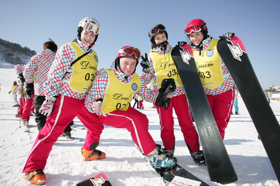 Тернопільські сноубордисти в Кореї – Dream Program – програма мрії!