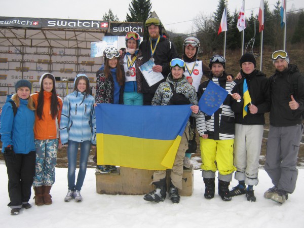 Команда Тернопільської СДЮСШ «Екстрім» та ОШВСМ – призери міжнародних змагань з сноуборду на Закарпатті 27-28 лютого 2015 р.