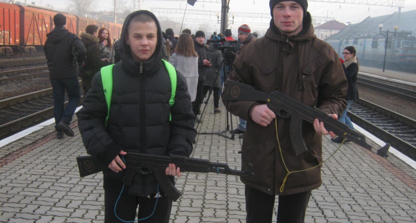 Вихованці “Екстріму” на 98-й річниці пам’яті Героїв Крут в Тернополі