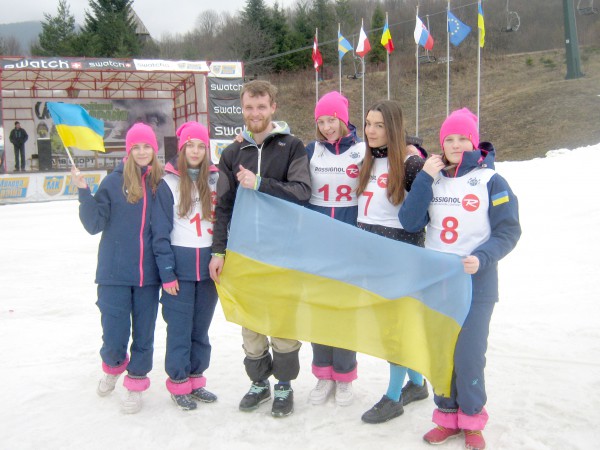 Команда Тернопільських сноубордистів - призерів Чемпіонатів України серед дорослих та юніорів з сноуборду