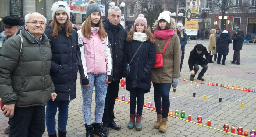 Вихованці СДЮСШ “Екстрім” вшанували пам’ять жертв голодомору !