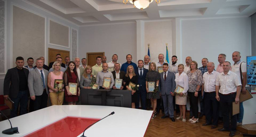З нагоди професійного свята вiдзначили кращих працівників галузі фізичної культури та спорту Тернопільської області