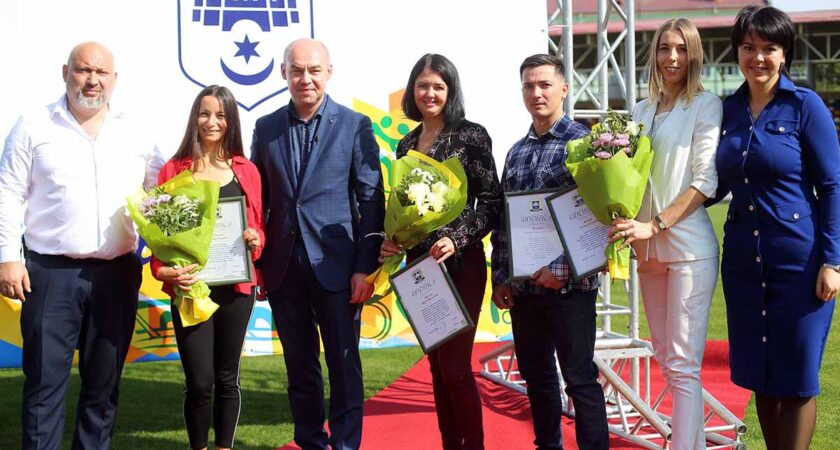 Нагородження працівників СДЮСШ «Екстрім»  до Дня фізичної культури та спорту