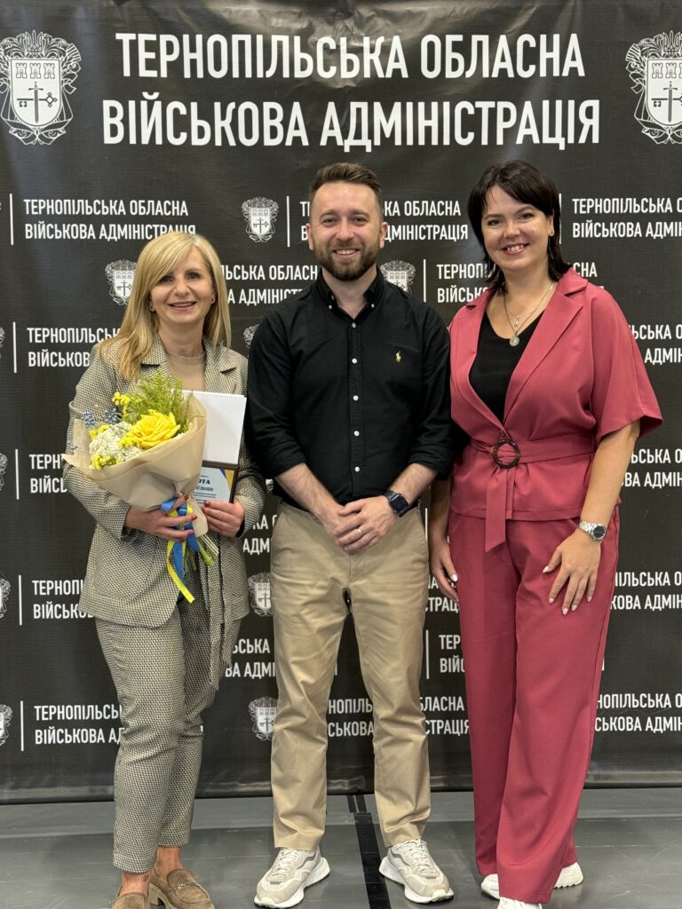 Відзнака Наталії Пазунки, старшого тренера зі сноубордингу з нагоди дня тренера 2025