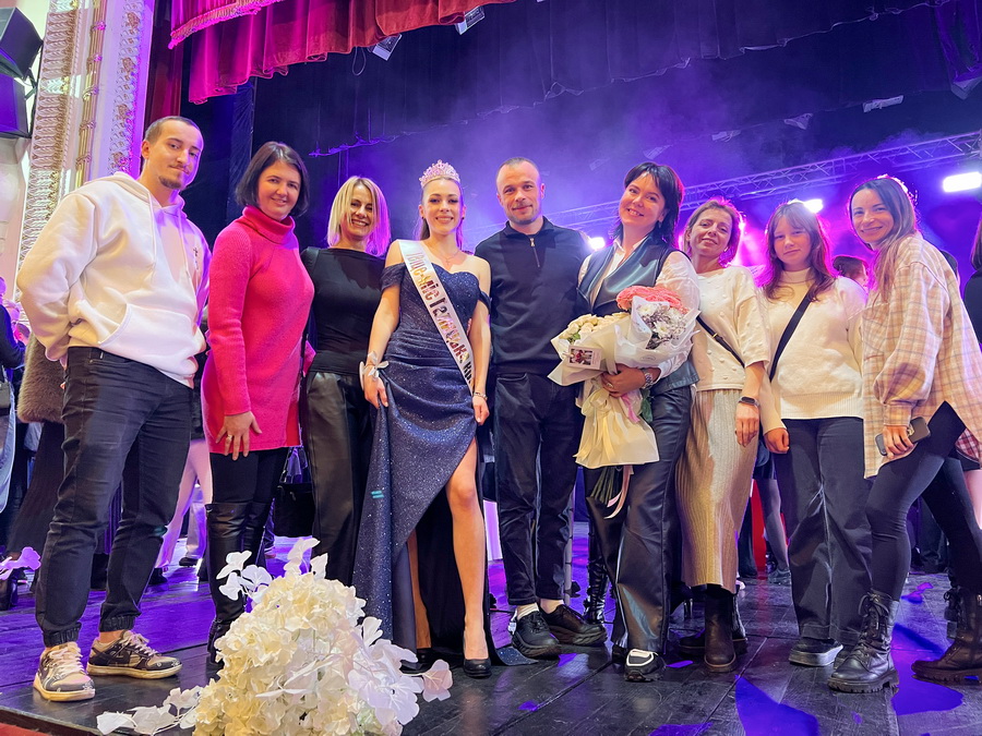 Тренер-викладач зі сноубордингу Людмила РАВСЬКА